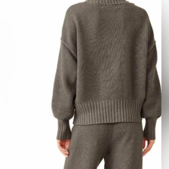 Free People Beach Hailee Cardi• dark grey• medium - Picture 11 of 16